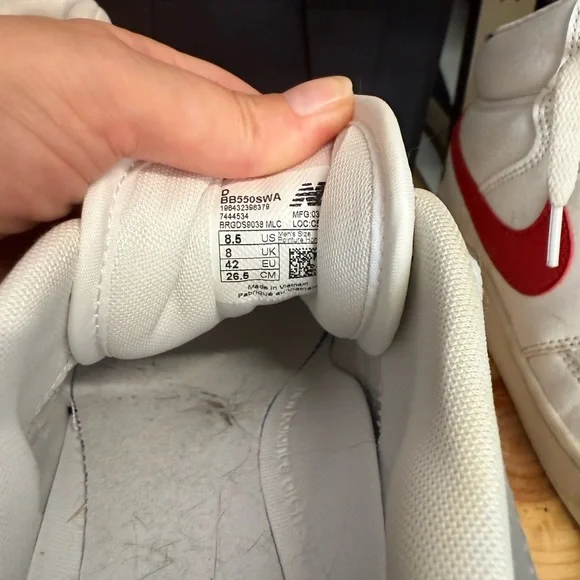 New Balance 550 White Gray Athletic Shoes - Picture 3 of 3